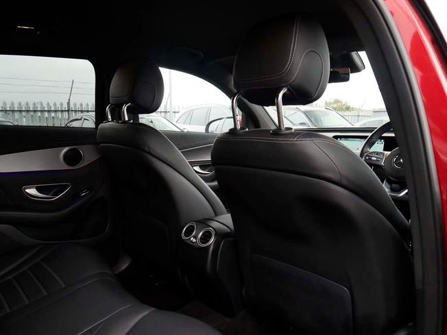 MERCEDES-BENZ EQC Photo 39