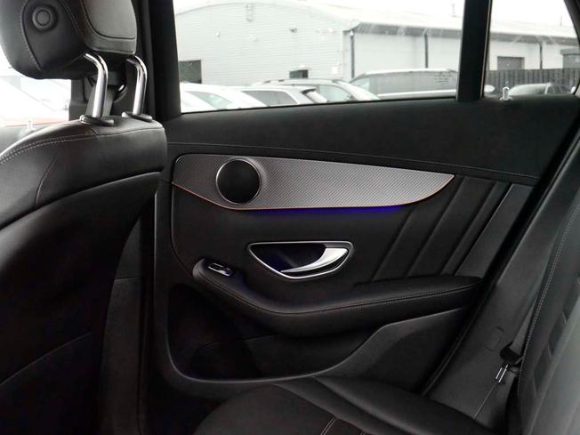 MERCEDES-BENZ EQC Photo 40