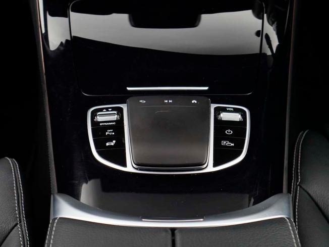 MERCEDES-BENZ EQC Photo 46