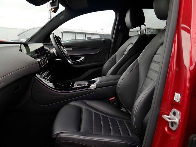 MERCEDES-BENZ EQC Photo 47