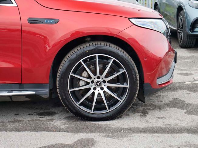 MERCEDES-BENZ EQC Photo 6
