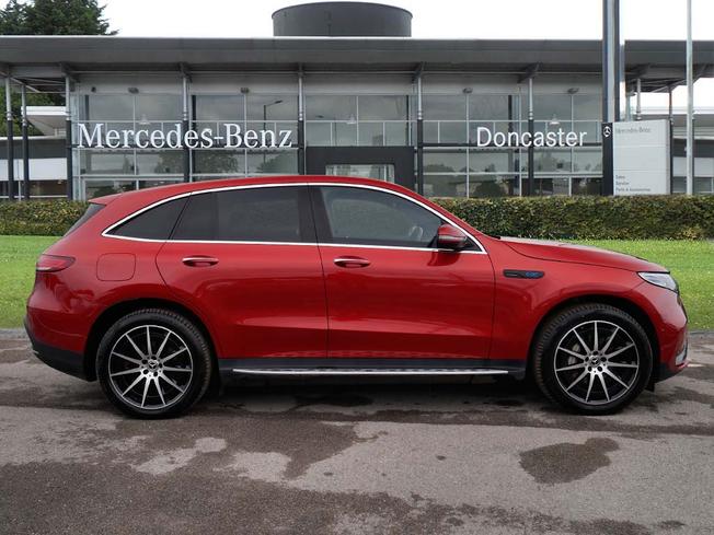 MERCEDES-BENZ EQC Photo 7