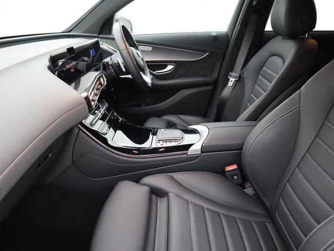 MERCEDES-BENZ EQC Photo 25