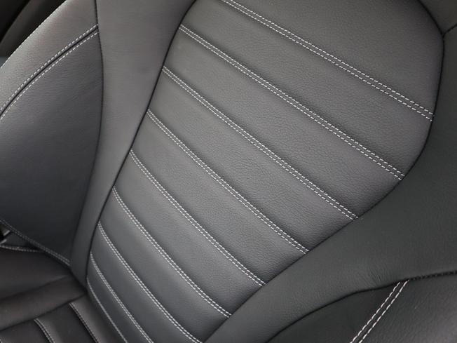 MERCEDES-BENZ EQC Photo 26