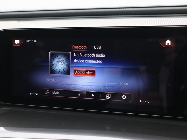 MERCEDES-BENZ EQC Photo 35