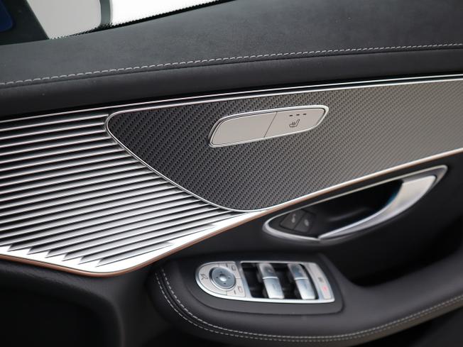 MERCEDES-BENZ EQC Photo 39