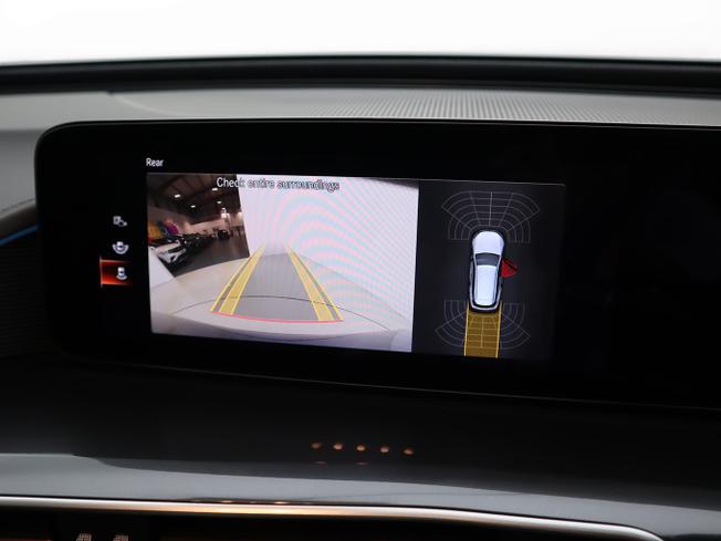 MERCEDES-BENZ EQC Photo 40