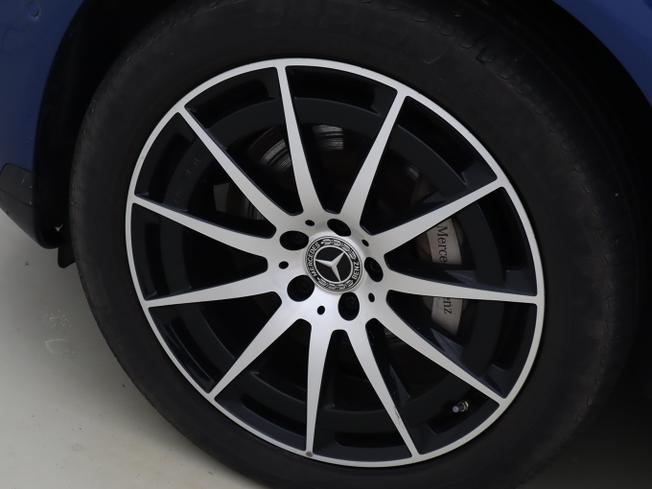 MERCEDES-BENZ EQC Photo 43