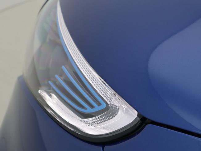 MERCEDES-BENZ EQC Photo 44