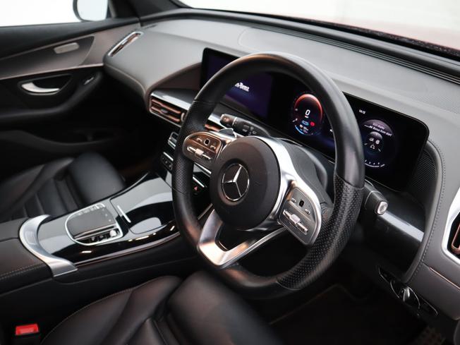MERCEDES-BENZ EQC Photo 11