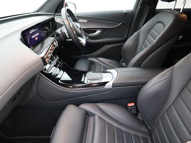 MERCEDES-BENZ EQC Photo 22