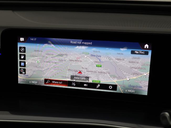 MERCEDES-BENZ EQC Photo 33