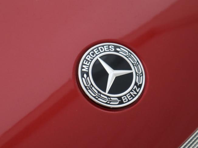 MERCEDES-BENZ EQC Photo 42