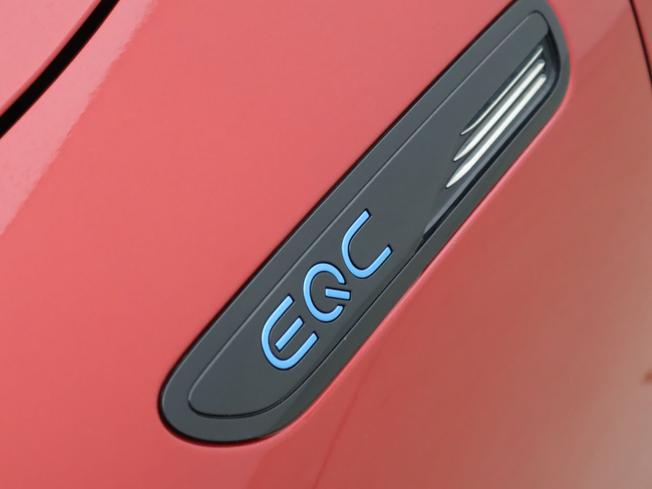 MERCEDES-BENZ EQC Photo 43