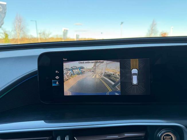 MERCEDES-BENZ EQC Photo 46