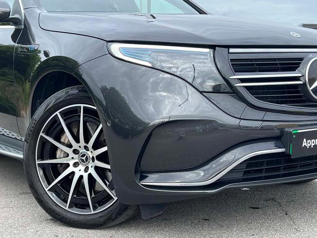MERCEDES-BENZ EQC Photo 12