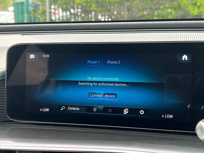 MERCEDES-BENZ EQC Photo 33