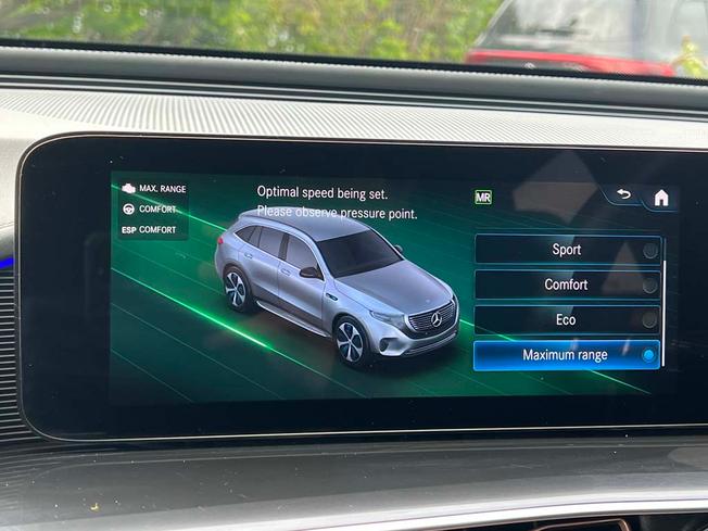 MERCEDES-BENZ EQC Photo 34
