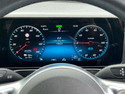 MERCEDES-BENZ EQC Photo 4