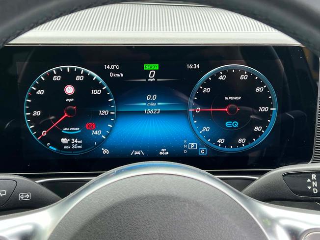 MERCEDES-BENZ EQC Photo 4