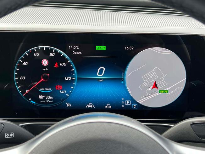 MERCEDES-BENZ EQC Photo 48