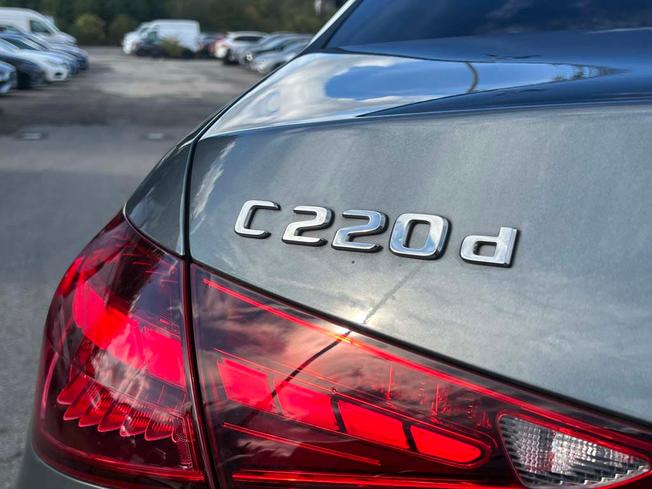 MERCEDES-BENZ C Class Photo 21