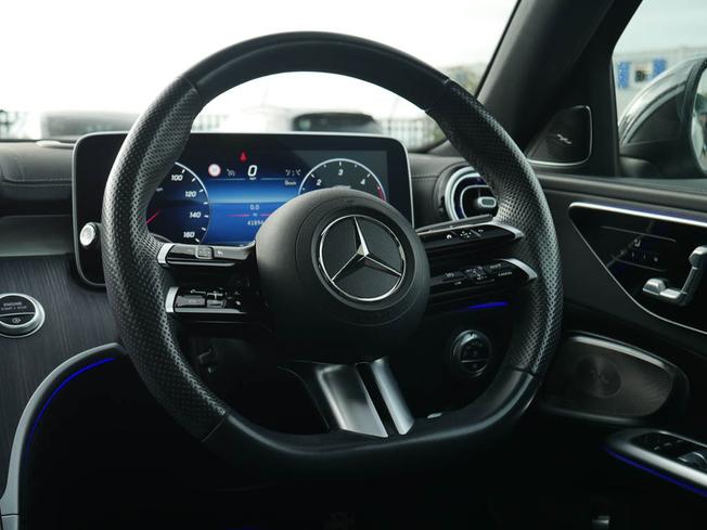 MERCEDES-BENZ C Class Photo 4