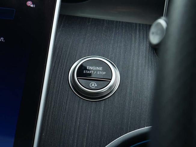 MERCEDES-BENZ C Class Photo 12