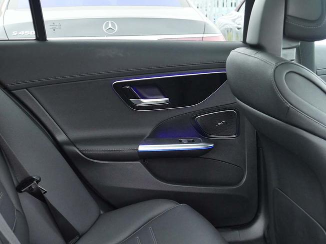 MERCEDES-BENZ C Class Photo 33