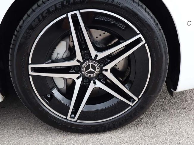 MERCEDES-BENZ C Class Photo 18