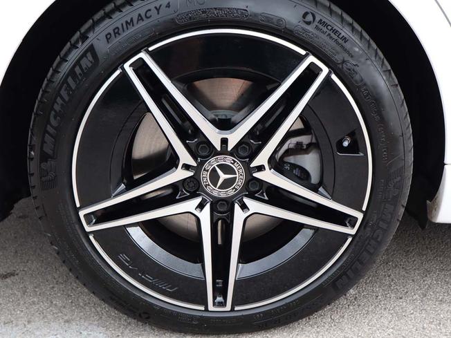 MERCEDES-BENZ C Class Photo 19