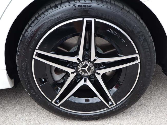 MERCEDES-BENZ C Class Photo 6