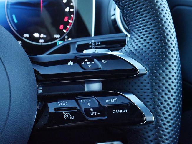 MERCEDES-BENZ C Class Photo 13