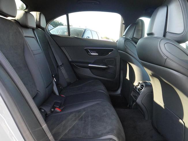 MERCEDES-BENZ C Class Photo 8