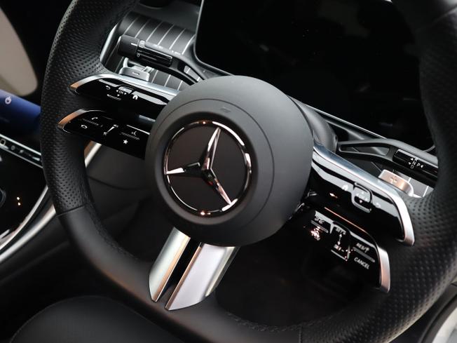 MERCEDES-BENZ C Class Photo 15