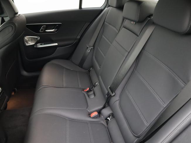 MERCEDES-BENZ C Class Photo 8