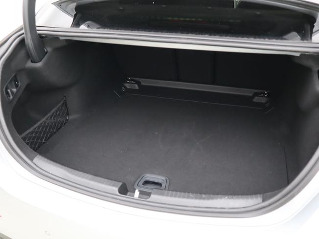 MERCEDES-BENZ C Class Photo 9