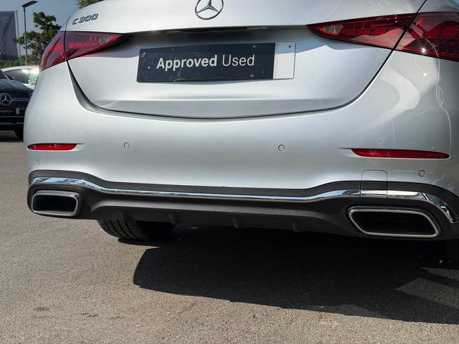 MERCEDES-BENZ C Class Photo 18