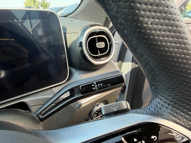 MERCEDES-BENZ C Class Photo 26
