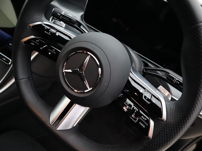 MERCEDES-BENZ C Class Photo 14