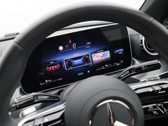 MERCEDES-BENZ C Class Photo 4