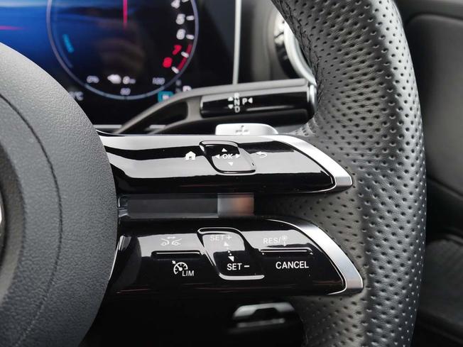 MERCEDES-BENZ C Class Photo 13