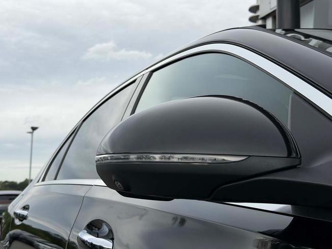 MERCEDES-BENZ C Class Photo 11