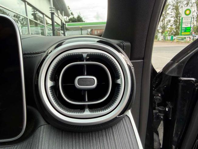 MERCEDES-BENZ C Class Photo 23