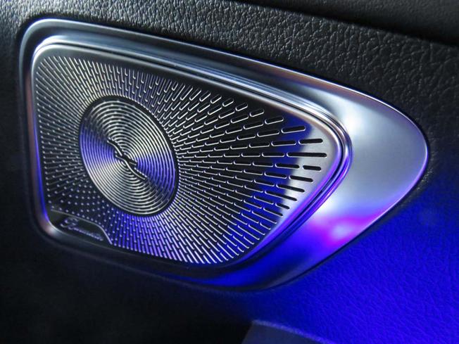 MERCEDES-BENZ C Class Photo 17