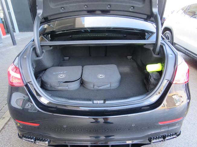 MERCEDES-BENZ C Class Photo 9