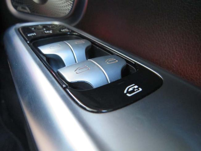 MERCEDES-BENZ C Class Photo 33
