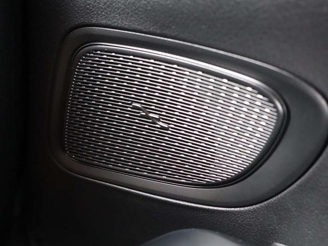 MERCEDES-BENZ C Class Photo 32