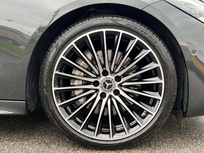 MERCEDES-BENZ C Class Photo 6
