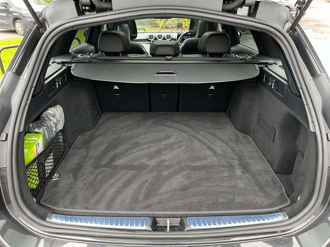 MERCEDES-BENZ C Class Photo 9